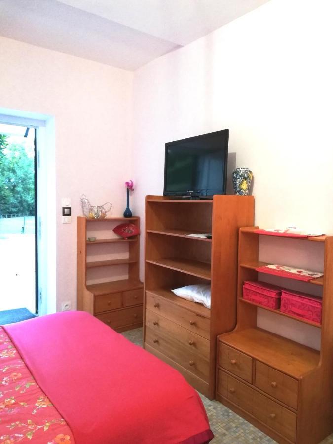 Du Coq A L'Ame Bed & Breakfast Naves  Exterior photo
